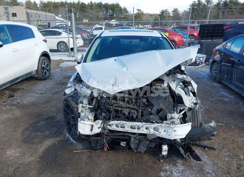 Photo 13 of 2016 Ford Focus SE (VIN 1FADP3F21GL396736)
