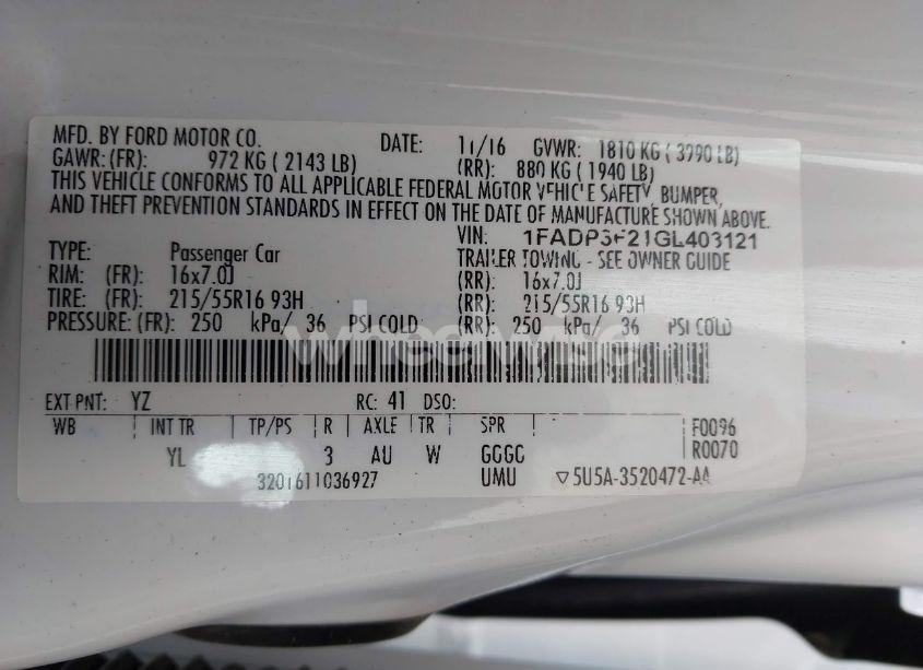 Photo 9 of 2016 Ford Focus SE (VIN 1FADP3F21GL403121)