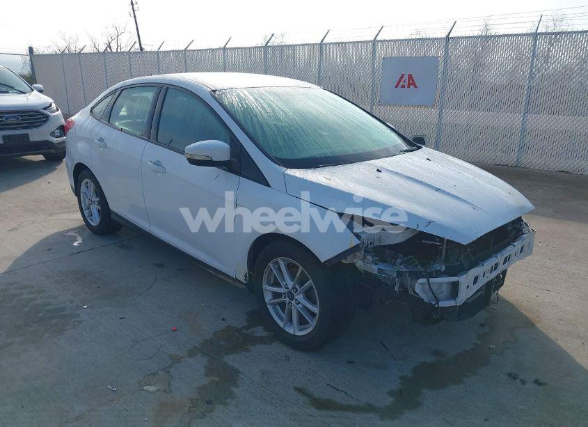 2017 Ford Focus SE (VIN 1FADP3F21HL212767) main photo