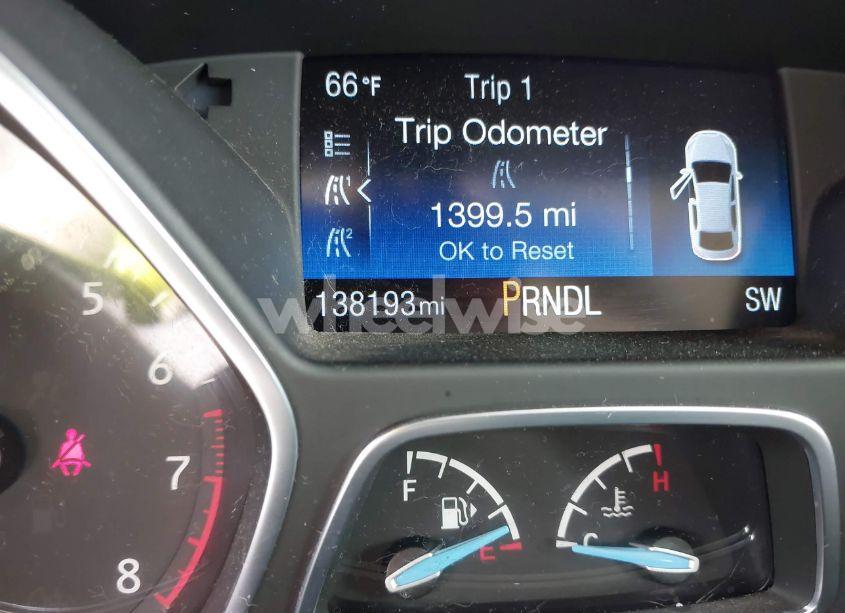 Photo 12 of 2017 Ford Focus SE (VIN 1FADP3F21HL218021)