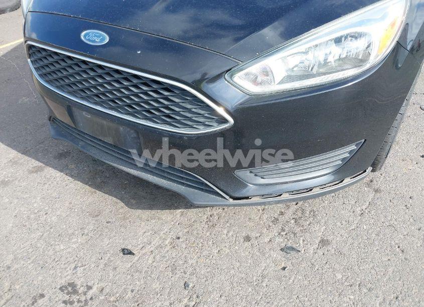 Photo 6 of 2017 Ford Focus SE (VIN 1FADP3F21HL218021)