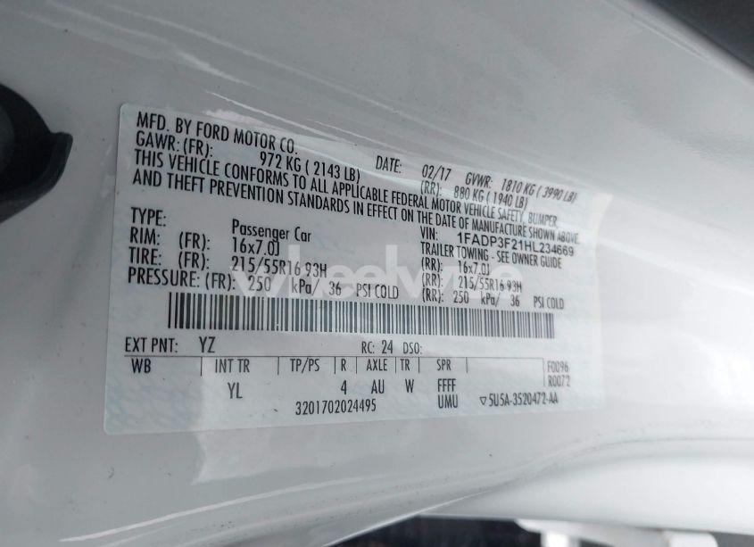 Photo 9 of 2017 Ford Focus SE (VIN 1FADP3F21HL234669)