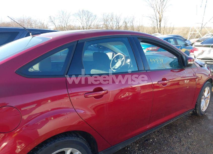 Photo 14 of 2017 Ford Focus SE (VIN 1FADP3F21HL247034)