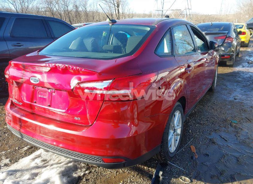 Photo 4 of 2017 Ford Focus SE (VIN 1FADP3F21HL247034)