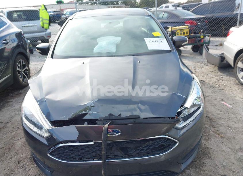 Photo 12 of 2017 Ford Focus SE (VIN 1FADP3F21HL251245)