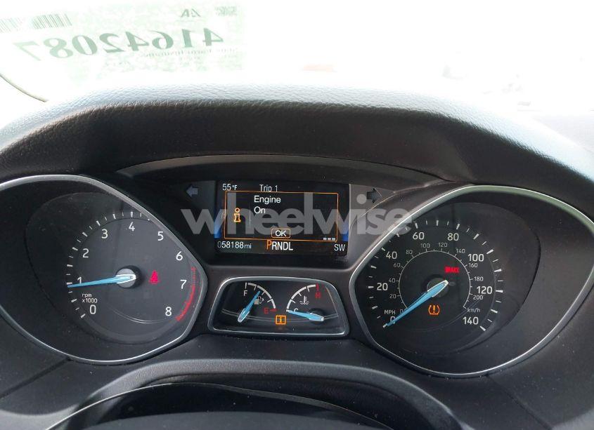 Photo 7 of 2017 Ford Focus SE (VIN 1FADP3F21HL251245)