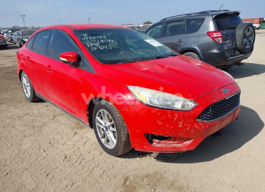 2017 Ford Focus SE (VIN 1FADP3F21HL267543) main photo