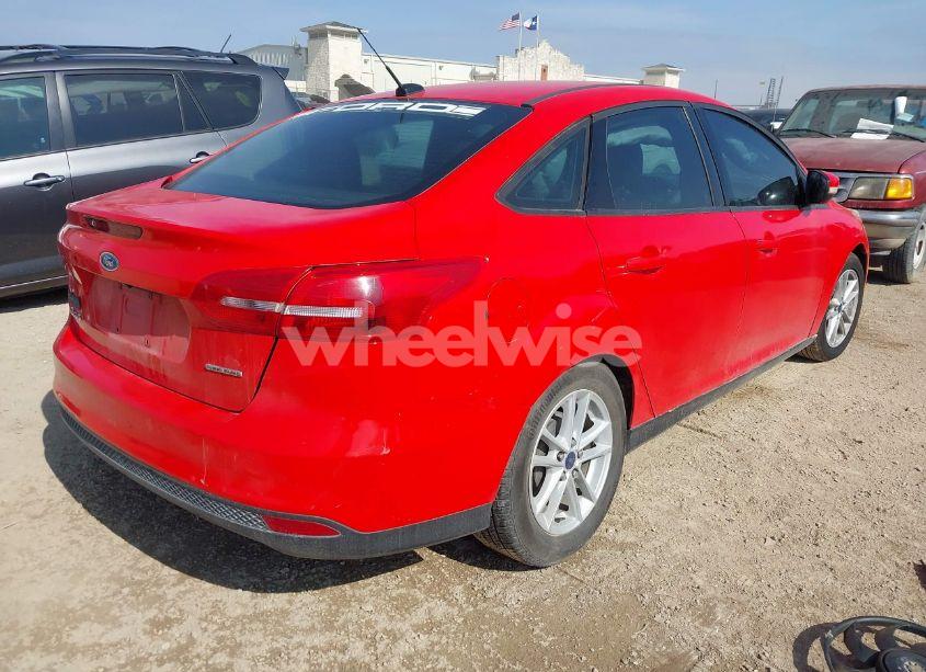 Photo 4 of 2017 Ford Focus SE (VIN 1FADP3F21HL267543)