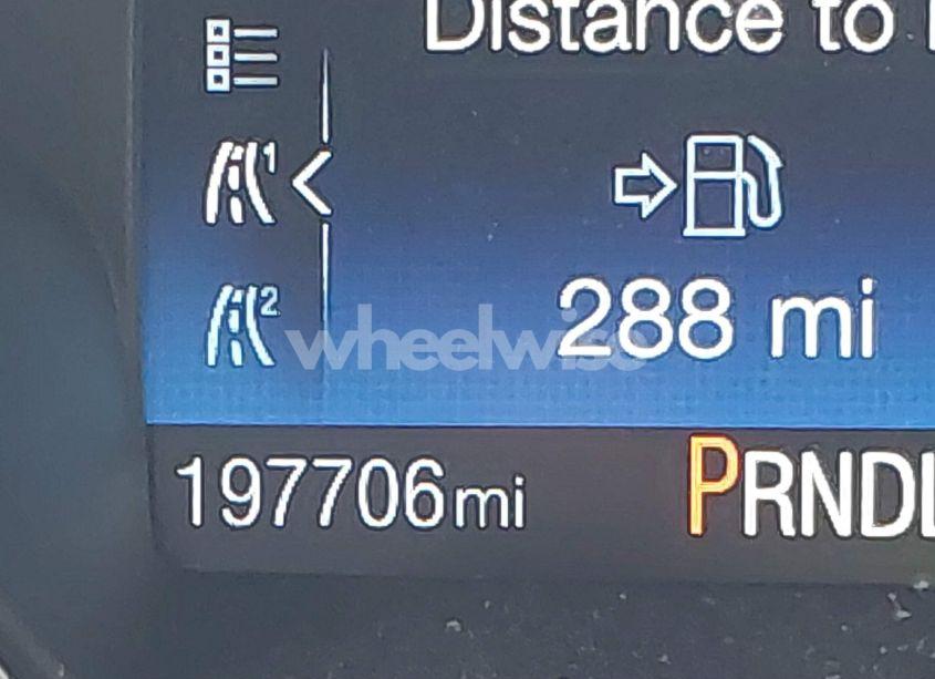 Photo 12 of 2017 Ford Focus SE (VIN 1FADP3F21HL300105)