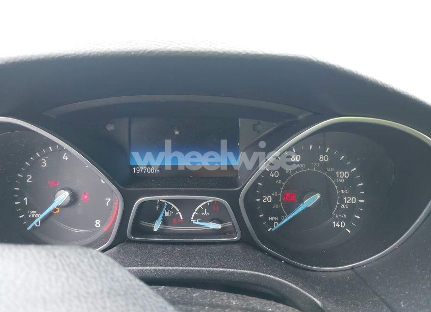 Photo 7 of 2017 Ford Focus SE (VIN 1FADP3F21HL300105)