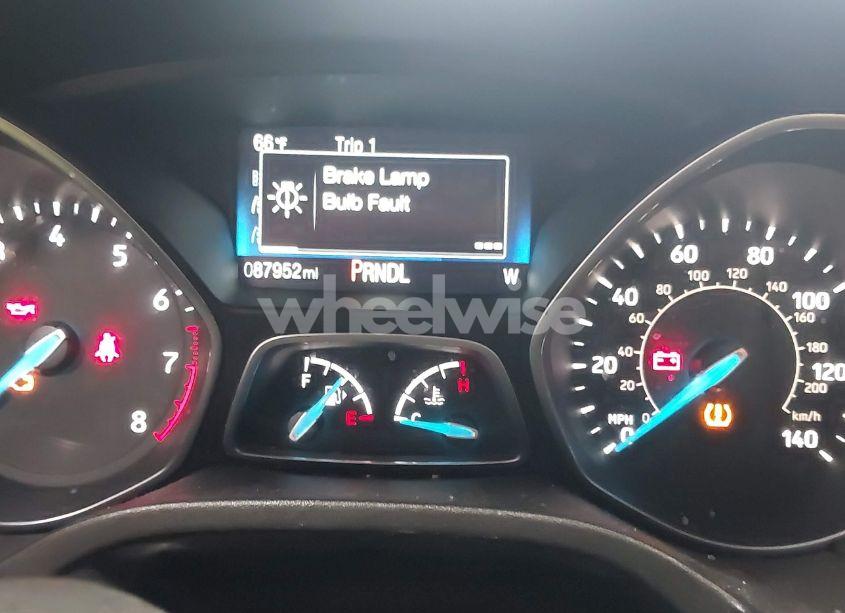 Photo 7 of 2017 Ford Focus SE (VIN 1FADP3F21HL303635)