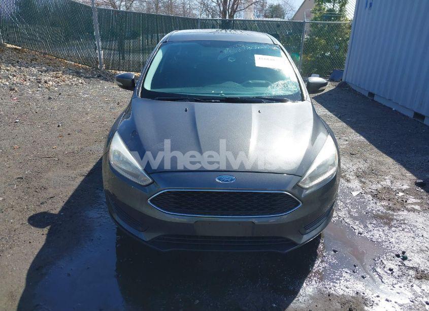 Photo 12 of 2017 Ford Focus SE (VIN 1FADP3F21HL315106)
