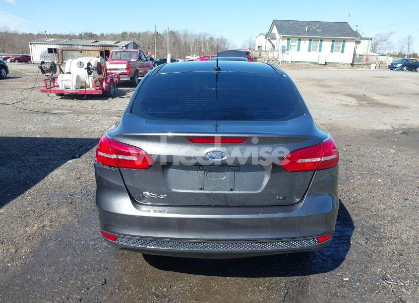 Photo 16 of 2017 Ford Focus SE (VIN 1FADP3F21HL315106)