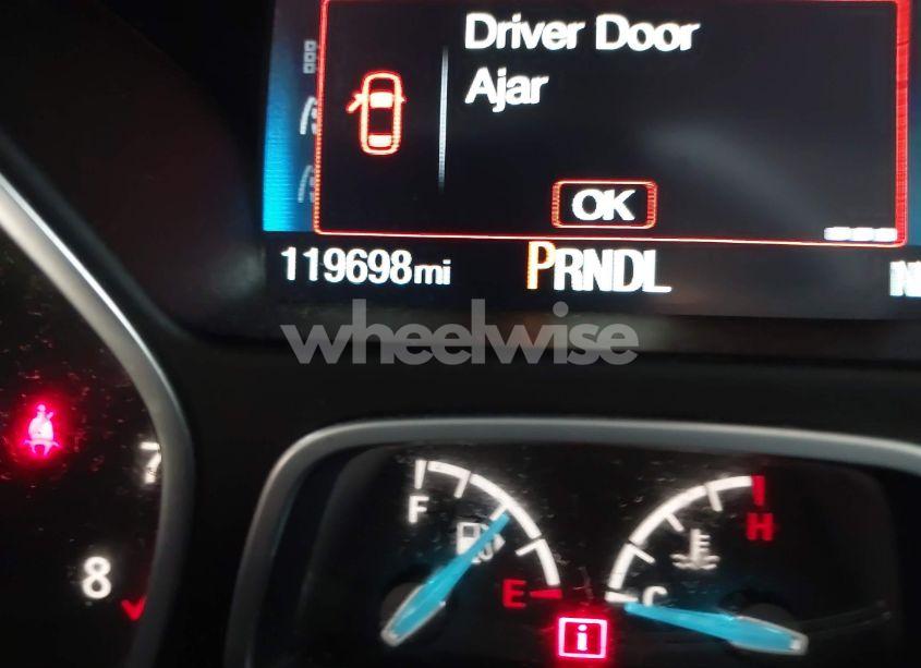 Photo 15 of 2018 Ford Focus SE (VIN 1FADP3F21JL202102)