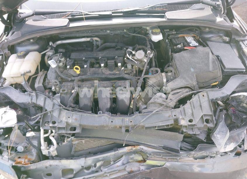 Photo 10 of 2018 Ford Focus SE (VIN 1FADP3F21JL214749)