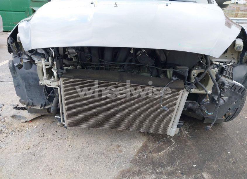 Photo 6 of 2018 Ford Focus SE (VIN 1FADP3F21JL215187)