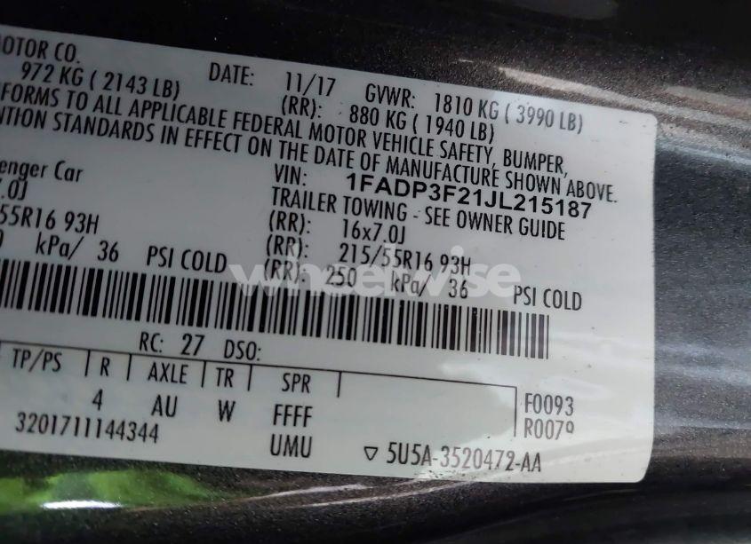 Photo 9 of 2018 Ford Focus SE (VIN 1FADP3F21JL215187)