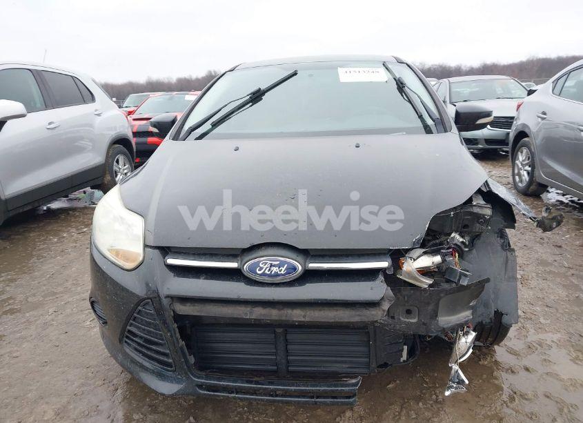 Photo 12 of 2013 Ford Focus SE (VIN 1FADP3F22DL104331)