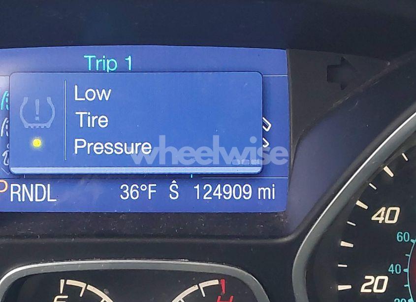 Photo 15 of 2013 Ford Focus SE (VIN 1FADP3F22DL104331)