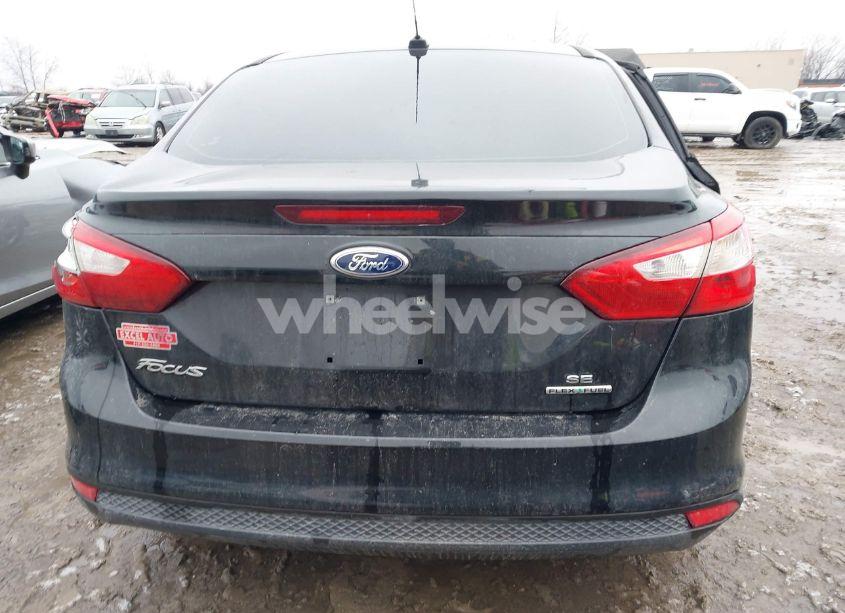 Photo 16 of 2013 Ford Focus SE (VIN 1FADP3F22DL104331)