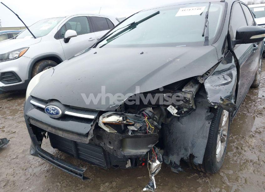 Photo 6 of 2013 Ford Focus SE (VIN 1FADP3F22DL104331)