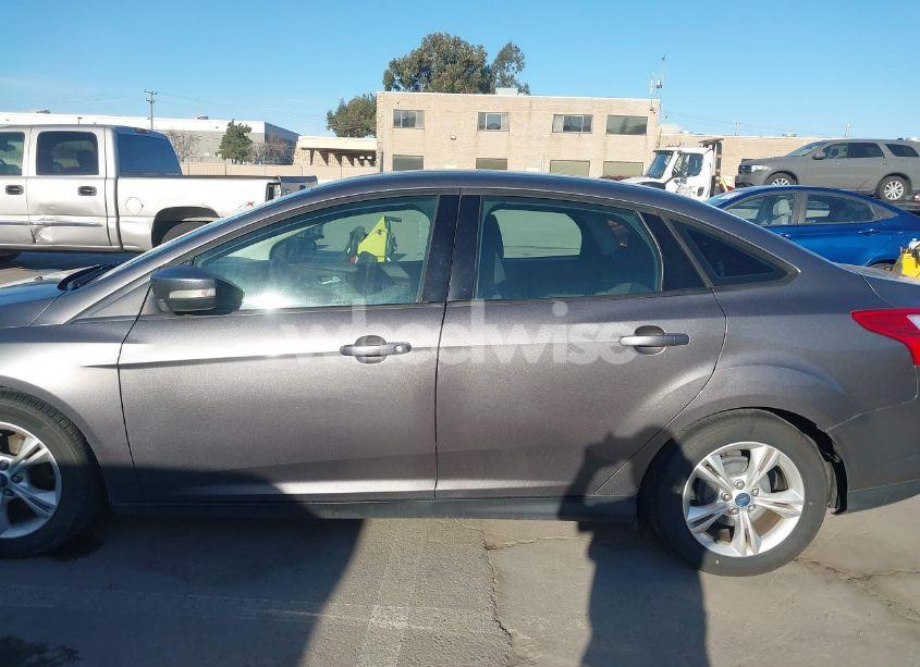 Photo 14 of 2013 Ford Focus SE (VIN 1FADP3F22DL108119)