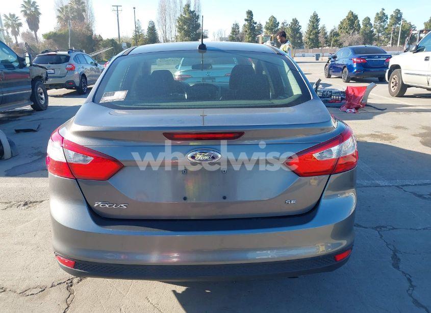 Photo 16 of 2013 Ford Focus SE (VIN 1FADP3F22DL108119)