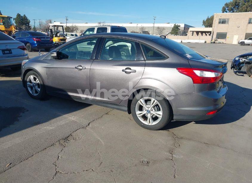 Photo 3 of 2013 Ford Focus SE (VIN 1FADP3F22DL108119)