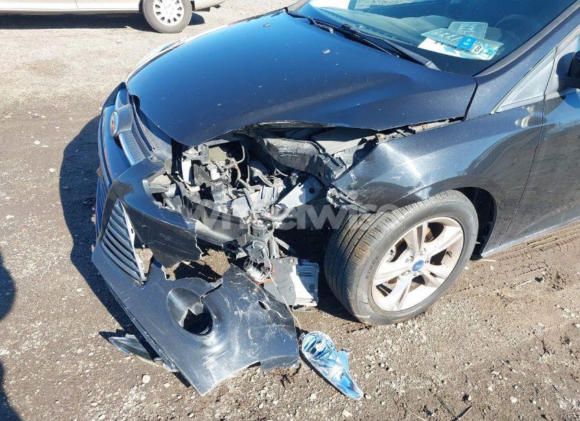 Photo 6 of 2013 Ford Focus SE (VIN 1FADP3F22DL121744)