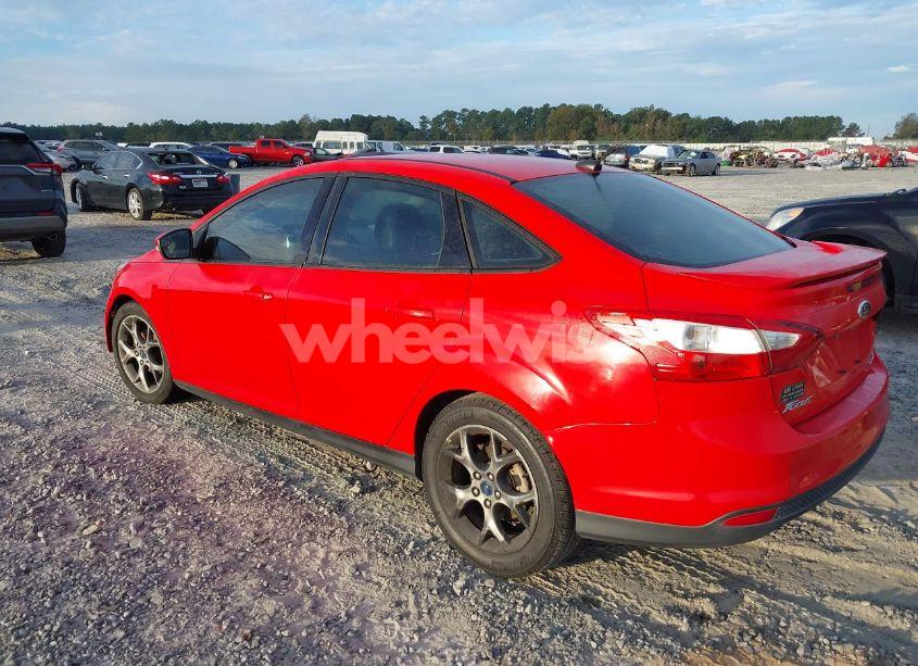Photo 3 of 2013 Ford Focus SE (VIN 1FADP3F22DL153027)
