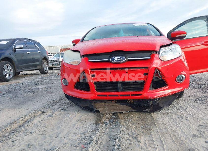 Photo 6 of 2013 Ford Focus SE (VIN 1FADP3F22DL153027)
