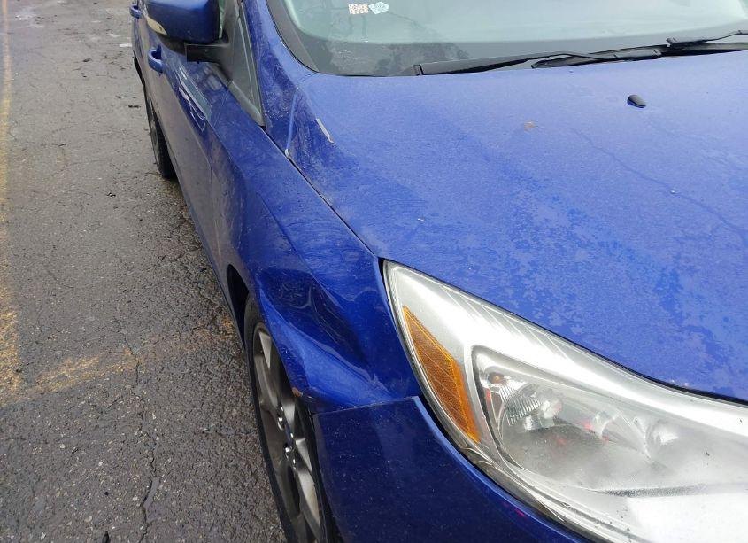 Photo 6 of 2013 Ford Focus SE (VIN 1FADP3F22DL157496)