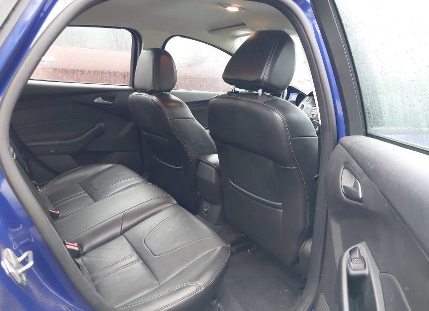 Photo 8 of 2013 Ford Focus SE (VIN 1FADP3F22DL157496)