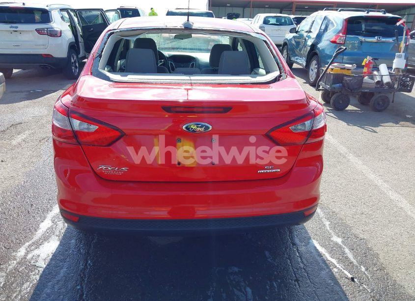 Photo 16 of 2013 Ford Focus SE (VIN 1FADP3F22DL175397)