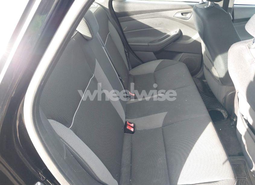 Photo 8 of 2013 Ford Focus SE (VIN 1FADP3F22DL178509)