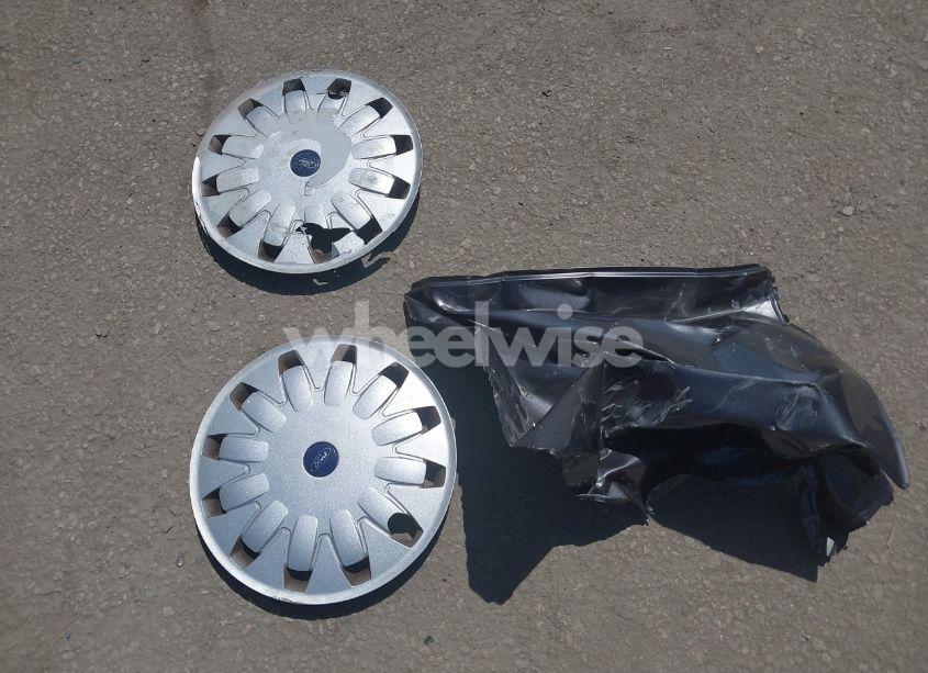 Photo 11 of 2013 Ford Focus SE (VIN 1FADP3F22DL190336)