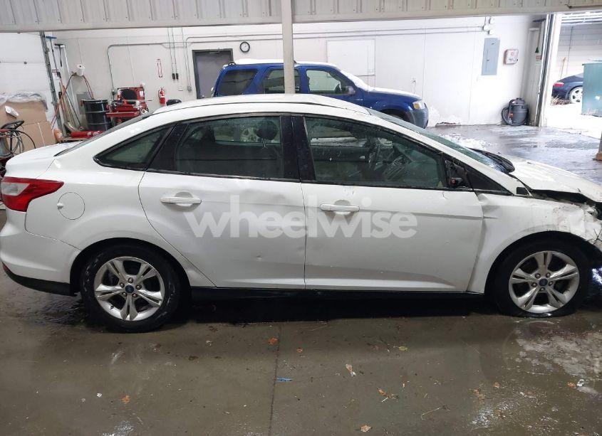 Photo 13 of 2013 Ford Focus SE (VIN 1FADP3F22DL203294)