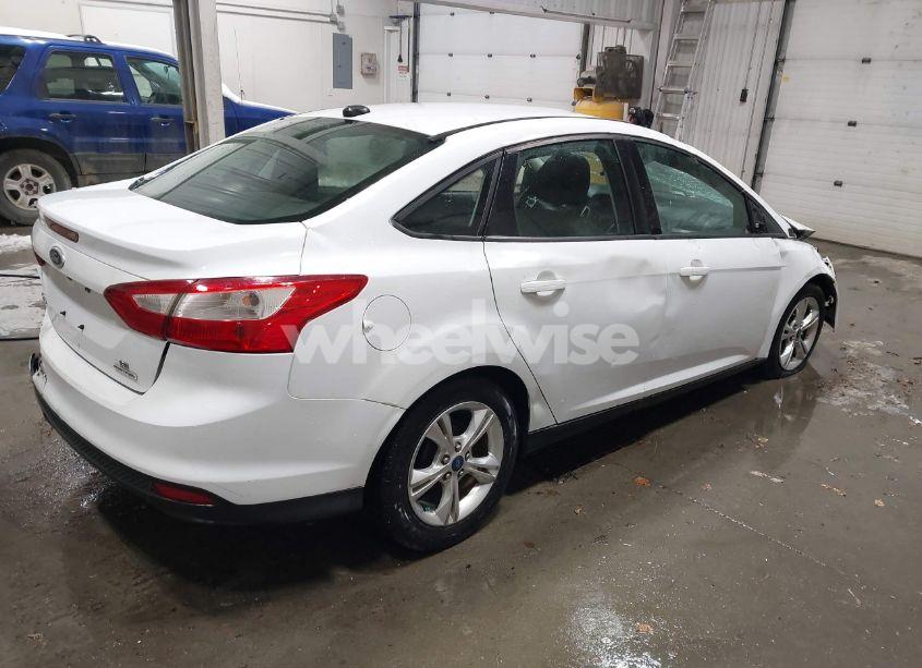 Photo 4 of 2013 Ford Focus SE (VIN 1FADP3F22DL203294)