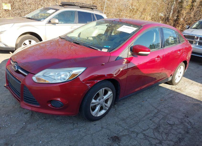 Photo 2 of 2013 Ford Focus SE (VIN 1FADP3F22DL215476)