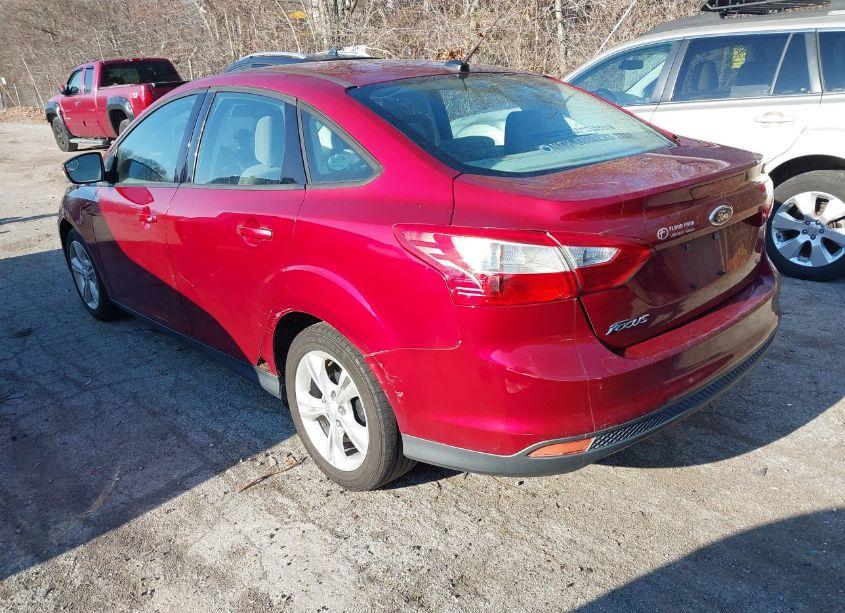 Photo 3 of 2013 Ford Focus SE (VIN 1FADP3F22DL215476)