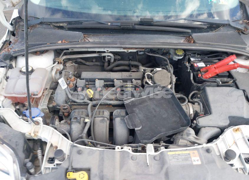 Photo 10 of 2013 Ford Focus SE (VIN 1FADP3F22DL223528)