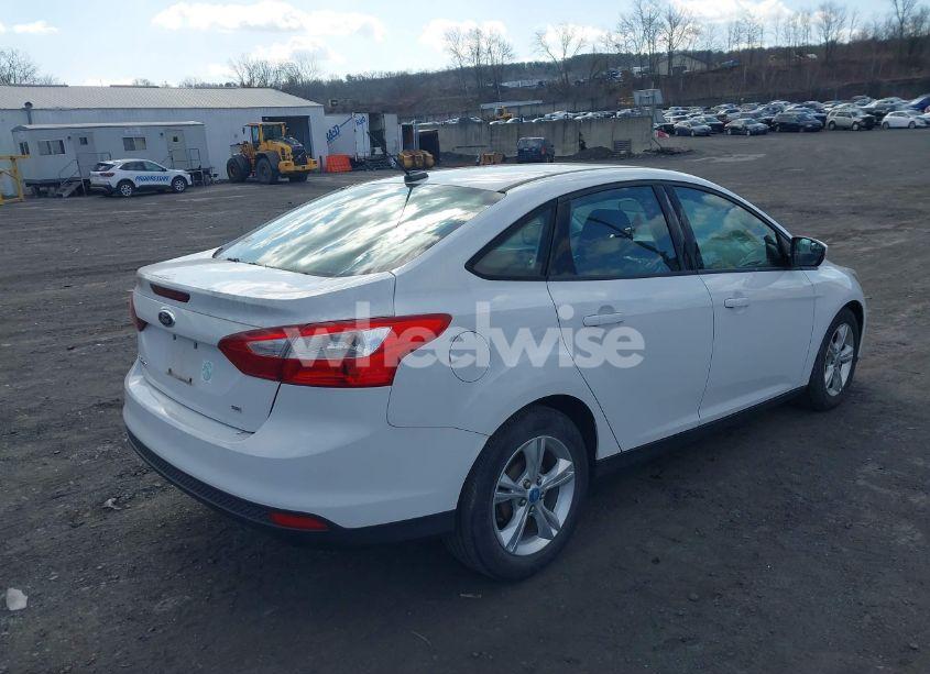 Photo 4 of 2013 Ford Focus SE (VIN 1FADP3F22DL223528)