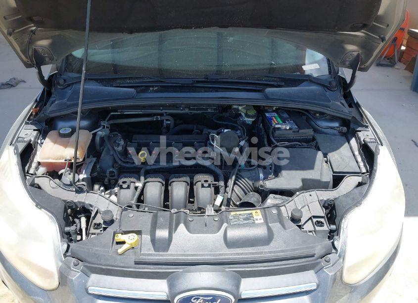 Photo 10 of 2013 Ford Focus SE (VIN 1FADP3F22DL233900)