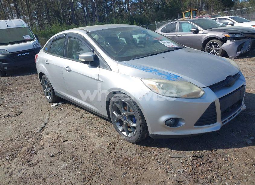 2013 Ford Focus SE (VIN 1FADP3F22DL236246) main photo