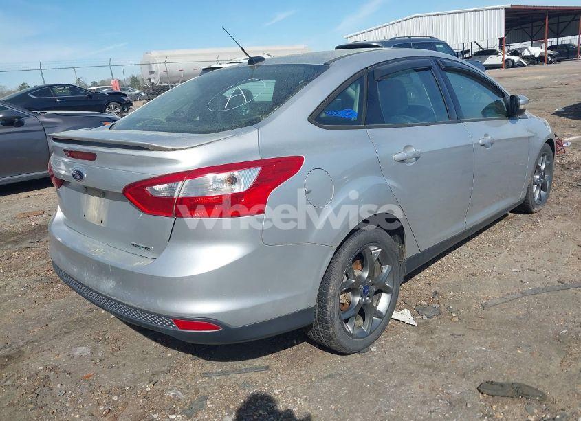 Photo 4 of 2013 Ford Focus SE (VIN 1FADP3F22DL236246)