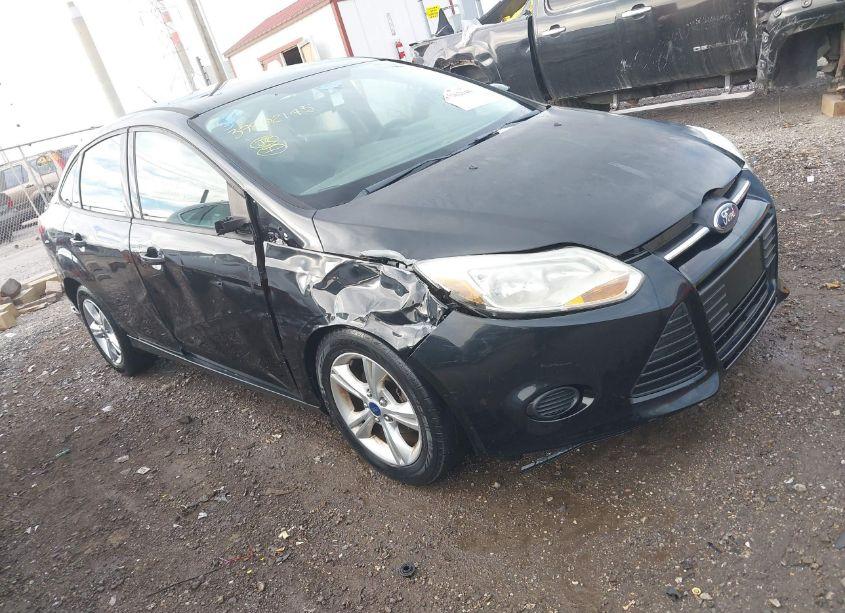 2013 Ford Focus SE (VIN 1FADP3F22DL242502) main photo