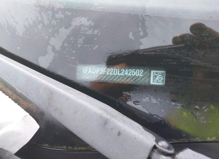 Photo 9 of 2013 Ford Focus SE (VIN 1FADP3F22DL242502)