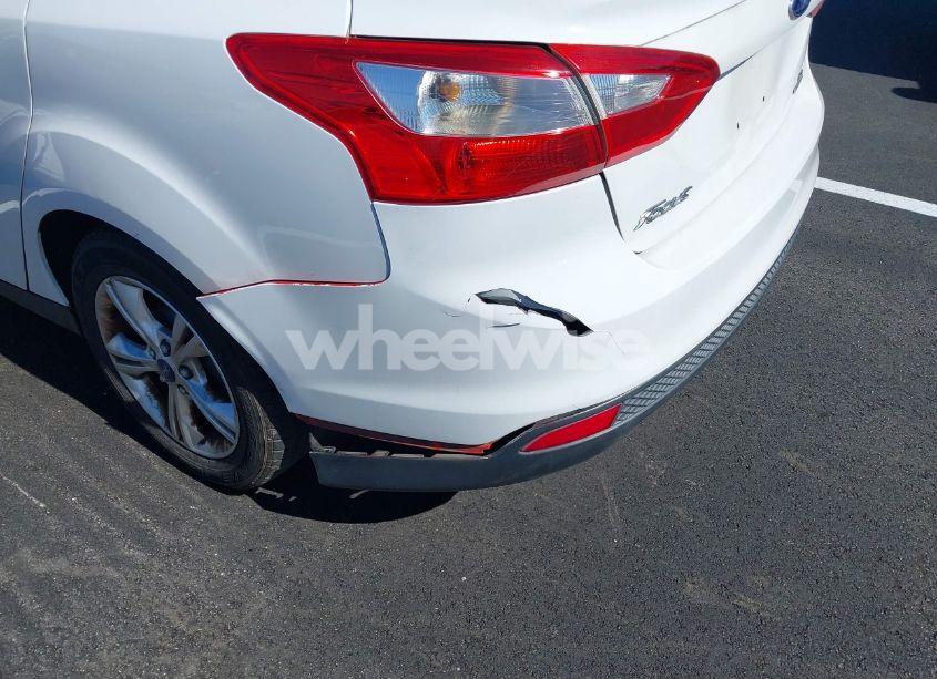 Photo 6 of 2013 Ford Focus SE (VIN 1FADP3F22DL265312)