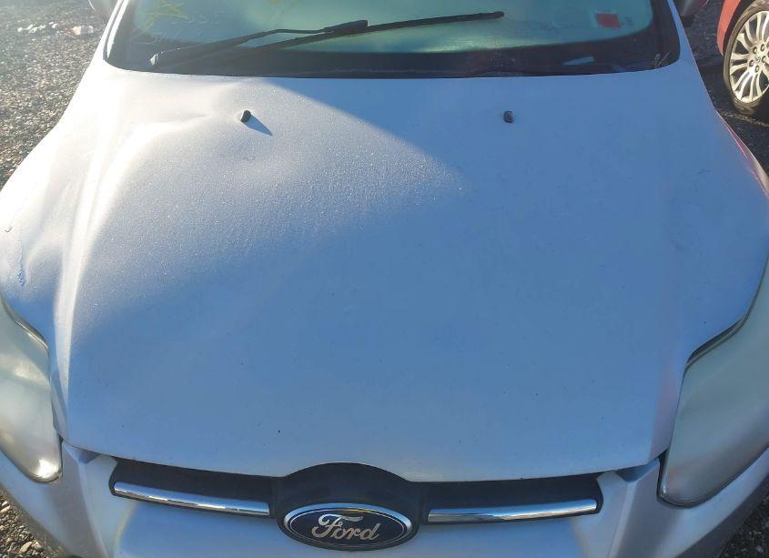 Photo 10 of 2013 Ford Focus SE (VIN 1FADP3F22DL271871)