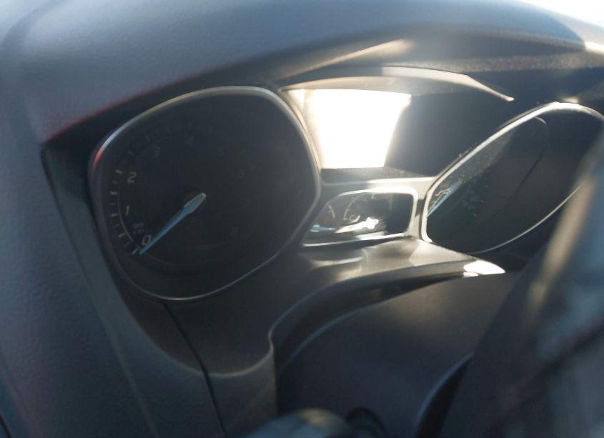 Photo 7 of 2013 Ford Focus SE (VIN 1FADP3F22DL271871)